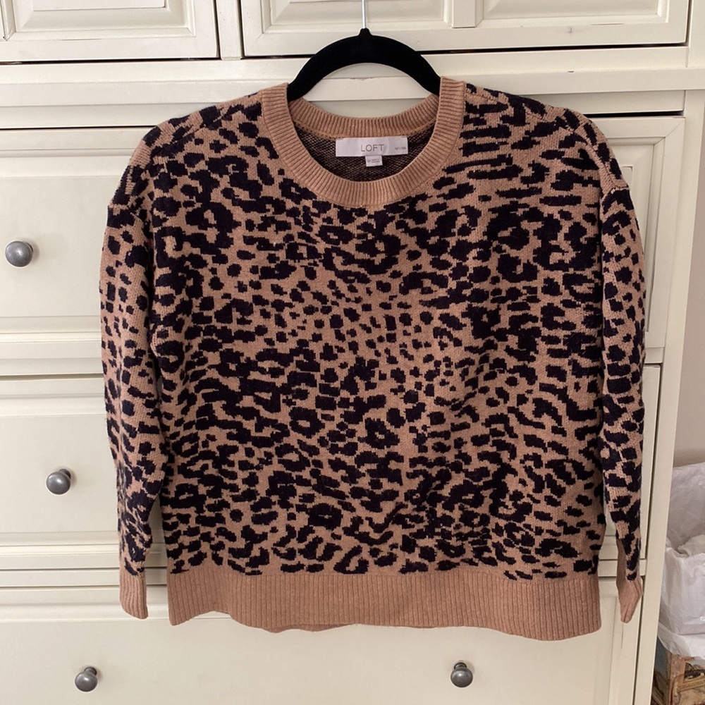 Loft cheetah crew neck sweater